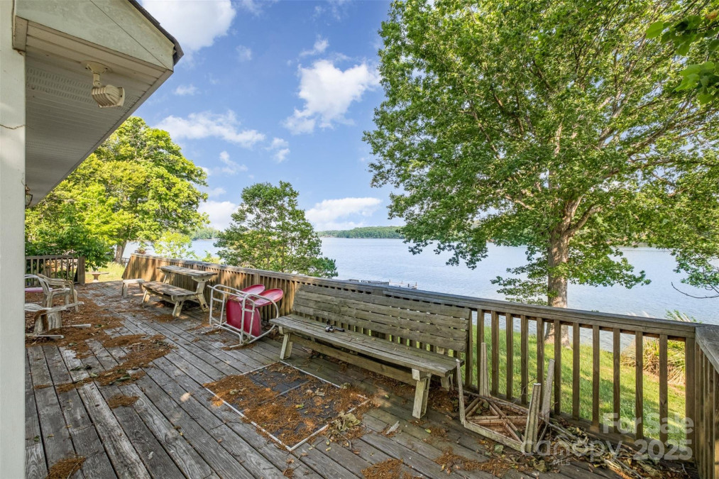 565 Shore Acres Rd Salisbury, NC 28146