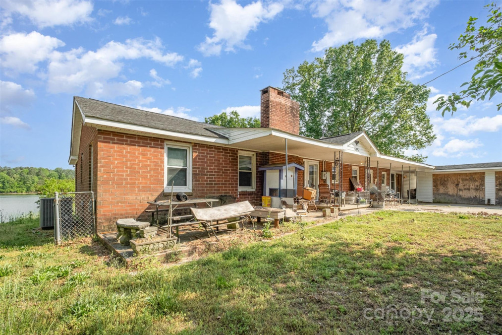 565 Shore Acres Rd Salisbury, NC 28146