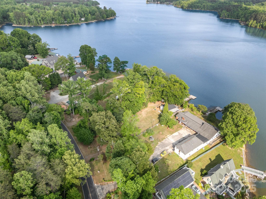 565 Shore Acres Rd Salisbury, NC 28146