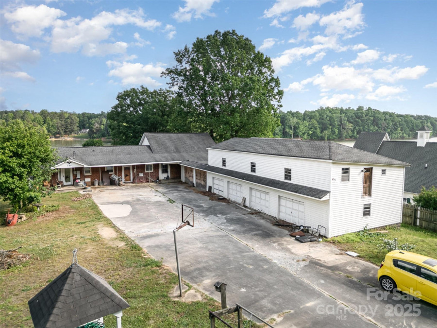 565 Shore Acres Rd Salisbury, NC 28146