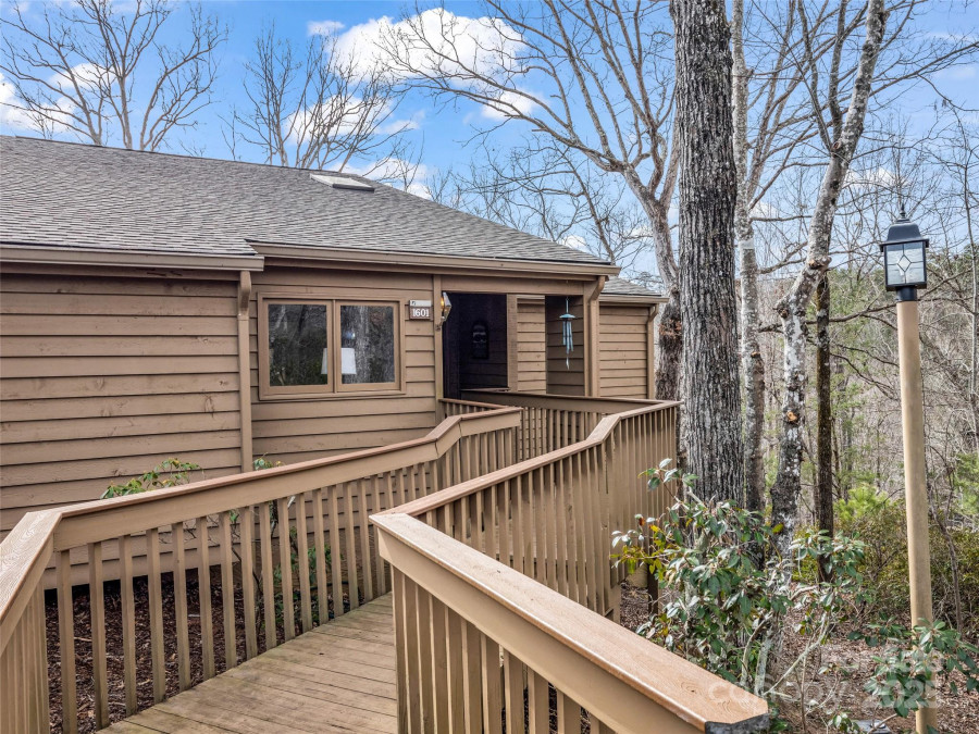 155 Quail Cove Rd Lake Lure, NC 28746