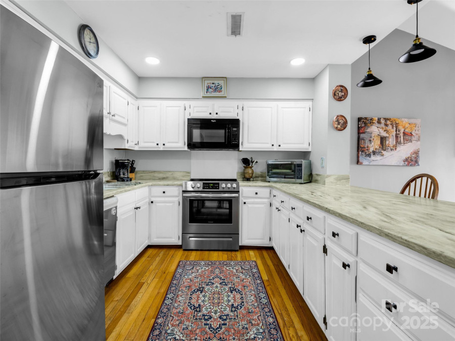 155 Quail Cove Rd Lake Lure, NC 28746