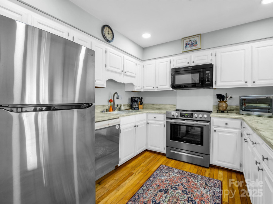 155 Quail Cove Rd Lake Lure, NC 28746