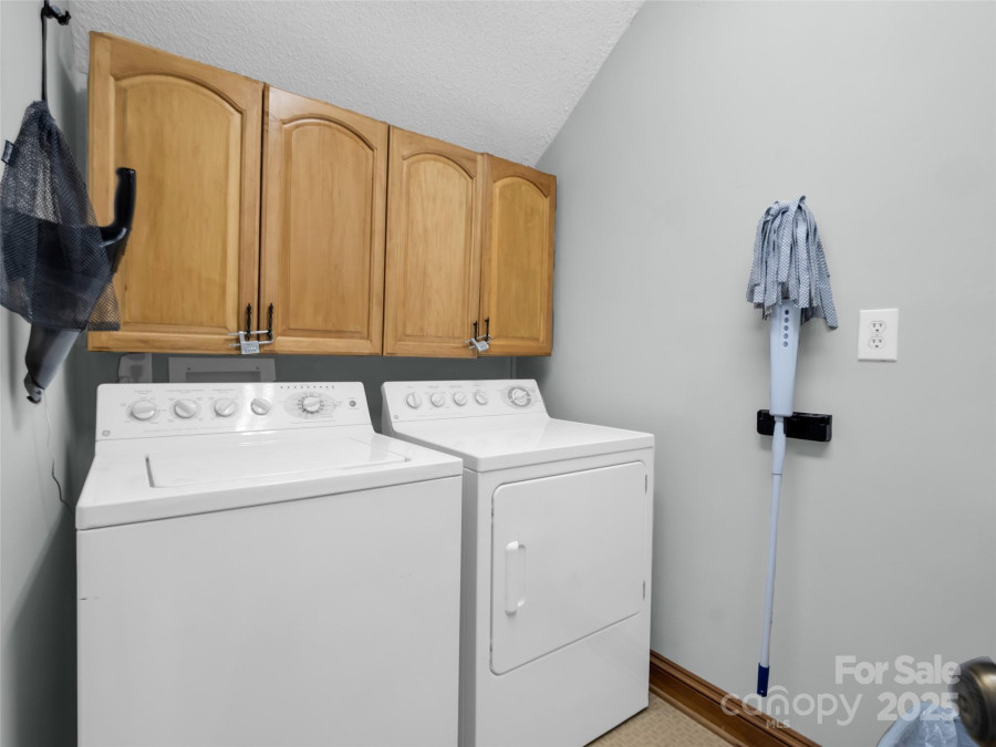 155 Quail Cove Rd Lake Lure, NC 28746