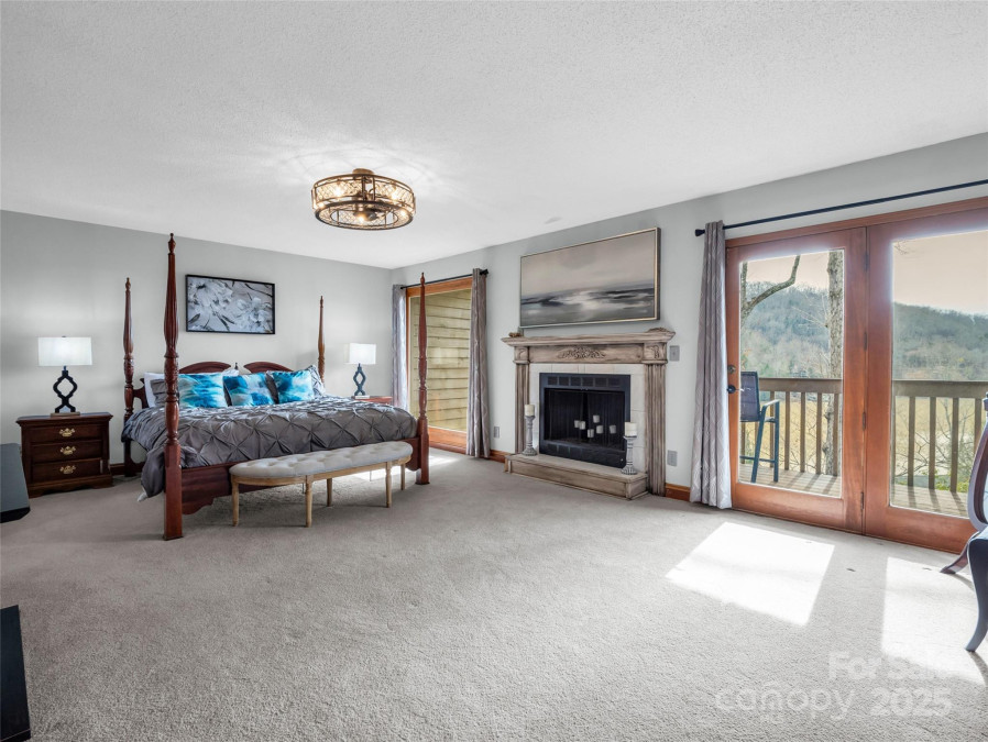 155 Quail Cove Rd Lake Lure, NC 28746