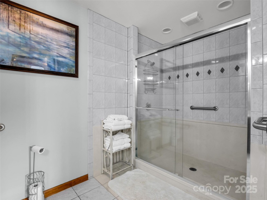 155 Quail Cove Rd Lake Lure, NC 28746
