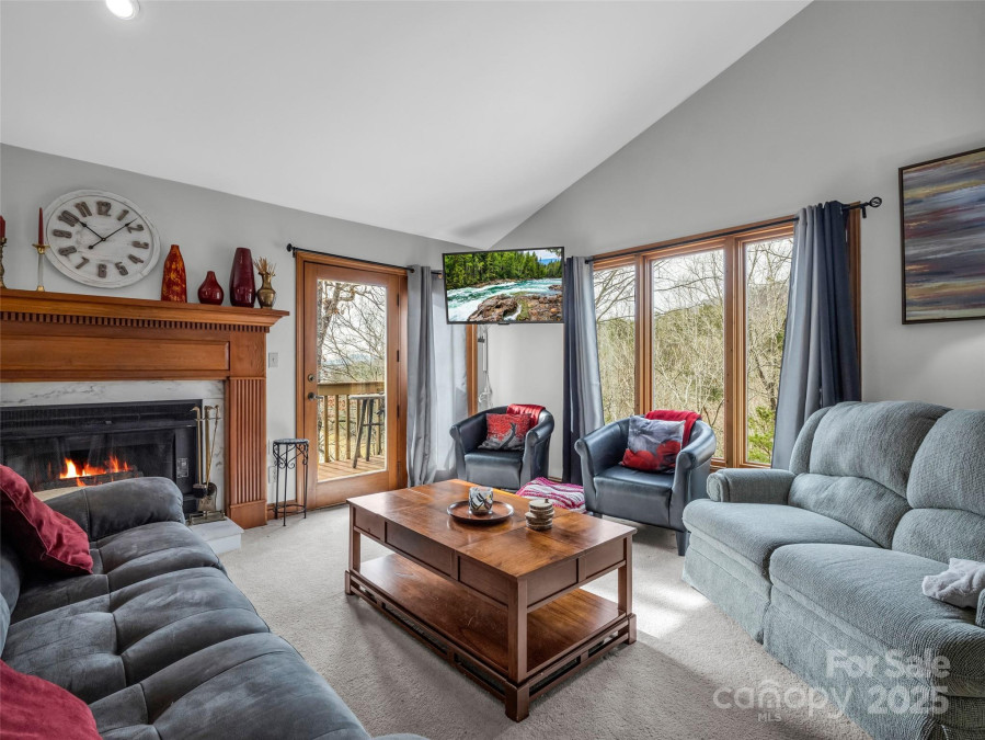 155 Quail Cove Rd Lake Lure, NC 28746