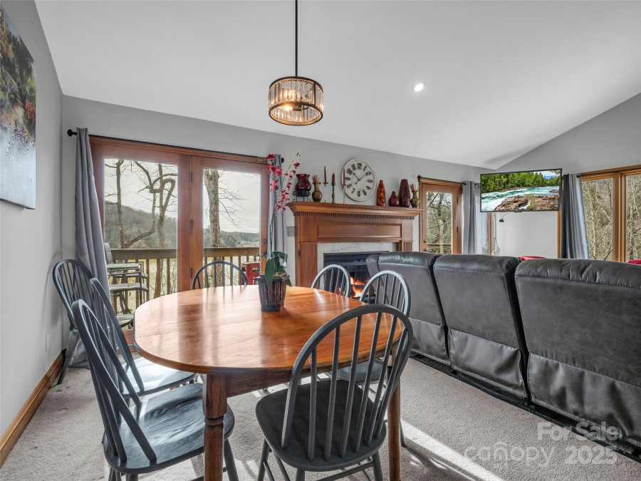 155 Quail Cove Rd Lake Lure, NC 28746