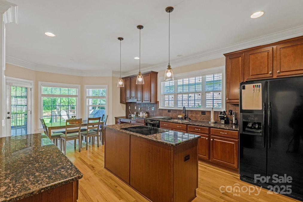 11224 Warfield Ave Huntersville, NC 28078