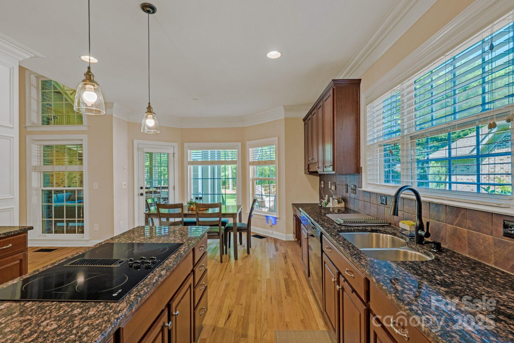 11224 Warfield Ave Huntersville, NC 28078