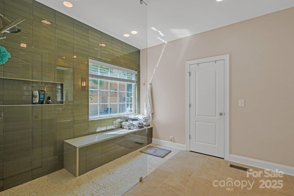 11224 Warfield Ave Huntersville, NC 28078
