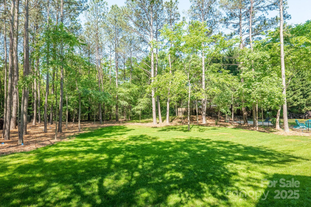11224 Warfield Ave Huntersville, NC 28078