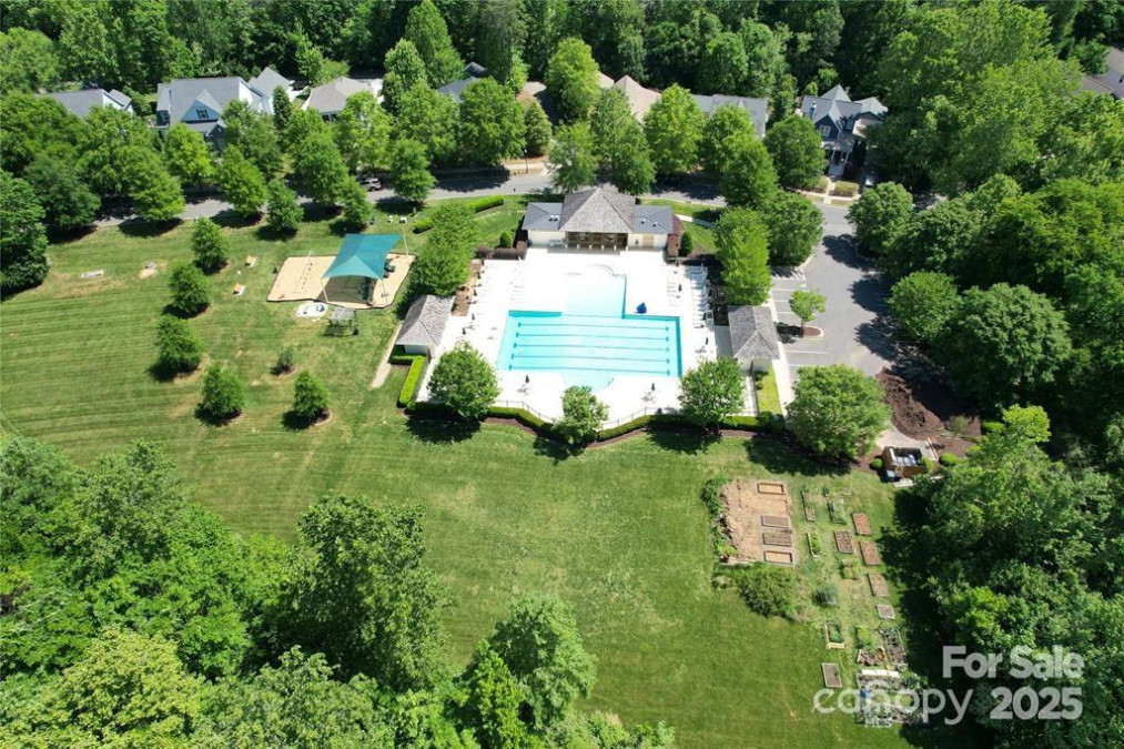 11224 Warfield Ave Huntersville, NC 28078