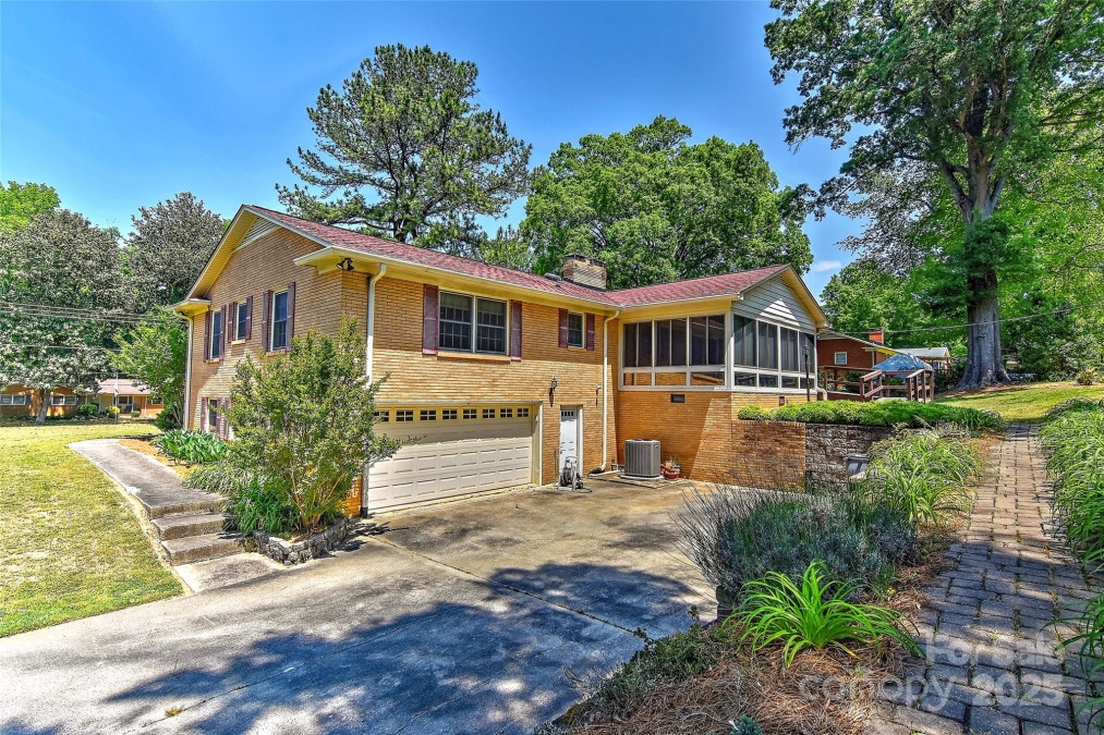 385 Gum Branch Rd Charlotte, NC 28214
