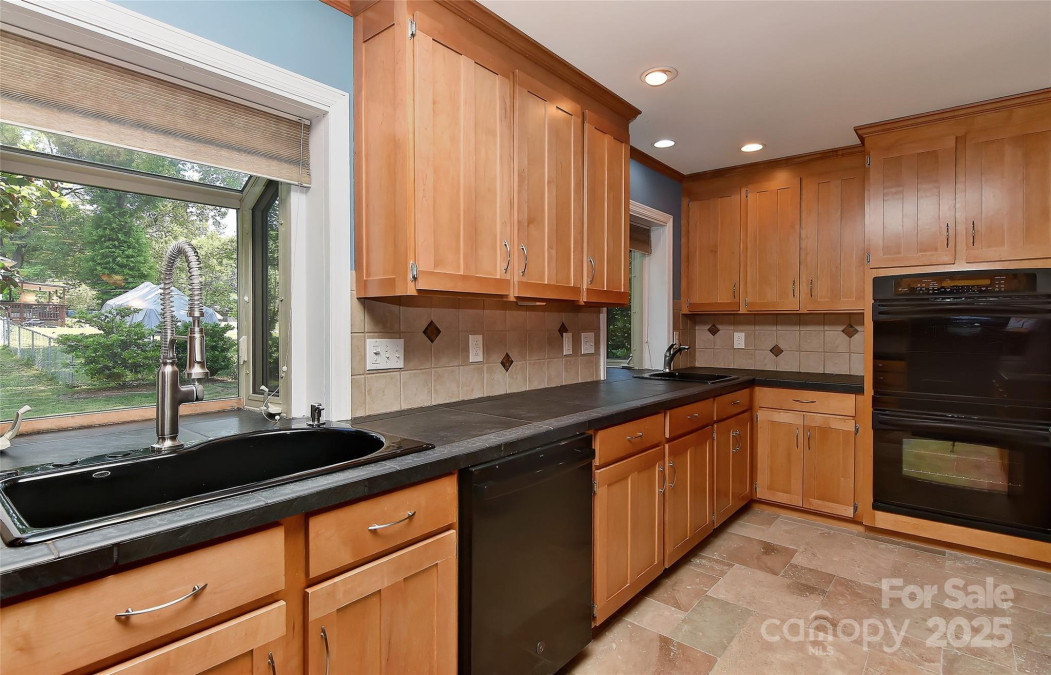 385 Gum Branch Rd Charlotte, NC 28214