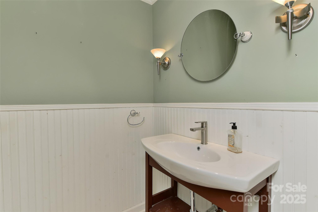 385 Gum Branch Rd Charlotte, NC 28214