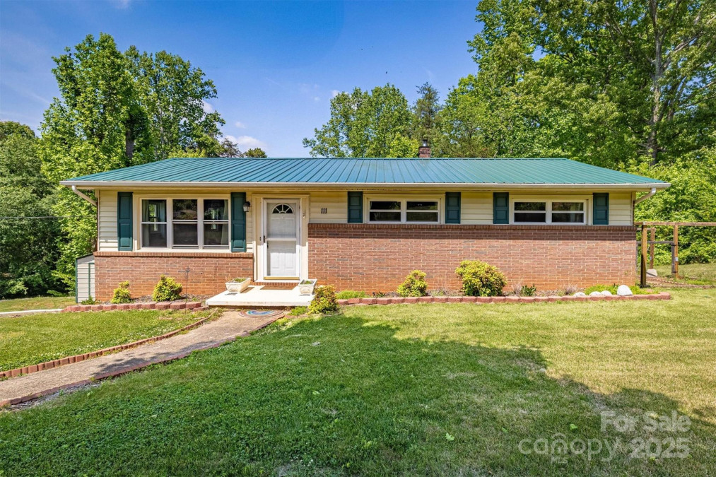 111 Baxter St Morganton, NC 28655