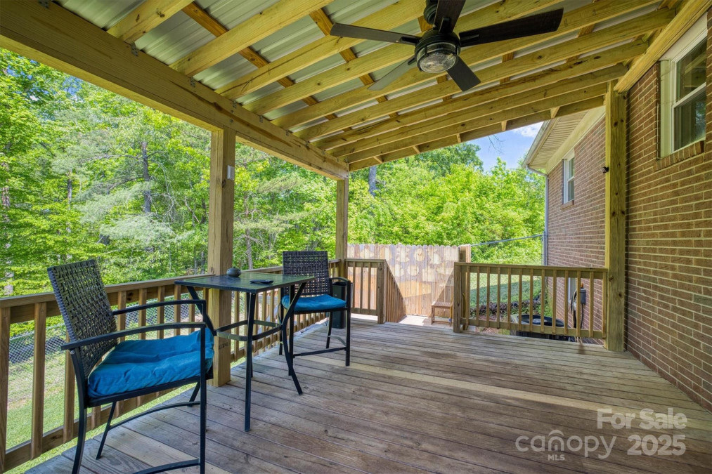 111 Baxter St Morganton, NC 28655