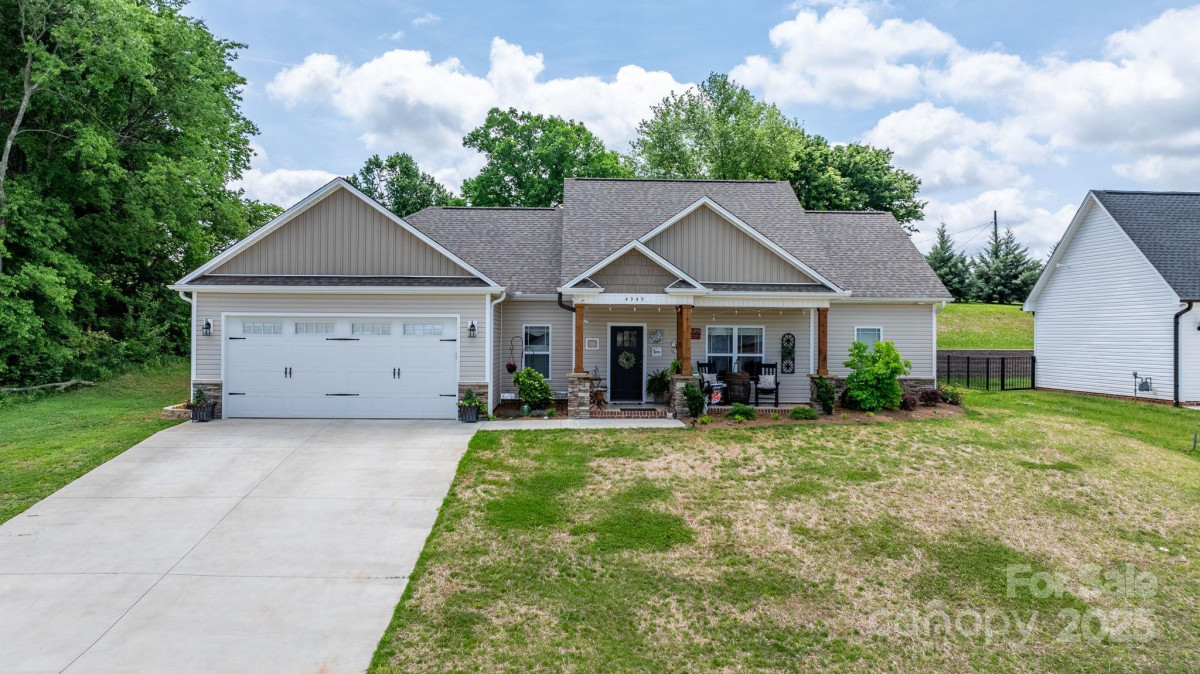 4949 Southview Dr Hickory, NC 28602