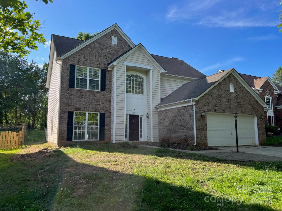 16017 Woodcote Dr Huntersville, NC 28078