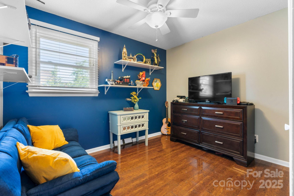1110 16th Avenue Pl Hickory, NC 28601