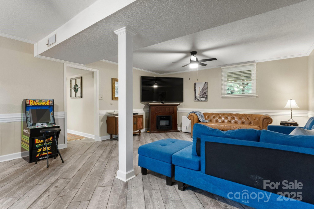 1110 16th Avenue Pl Hickory, NC 28601