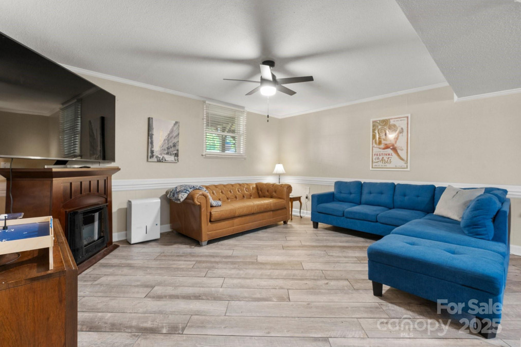 1110 16th Avenue Pl Hickory, NC 28601