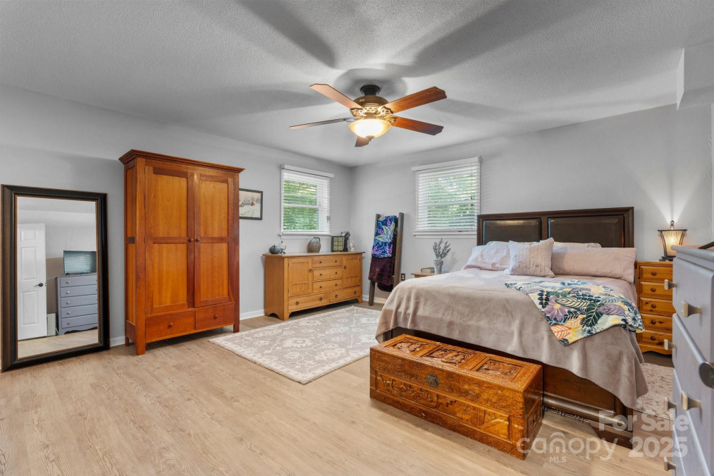1110 16th Avenue Pl Hickory, NC 28601