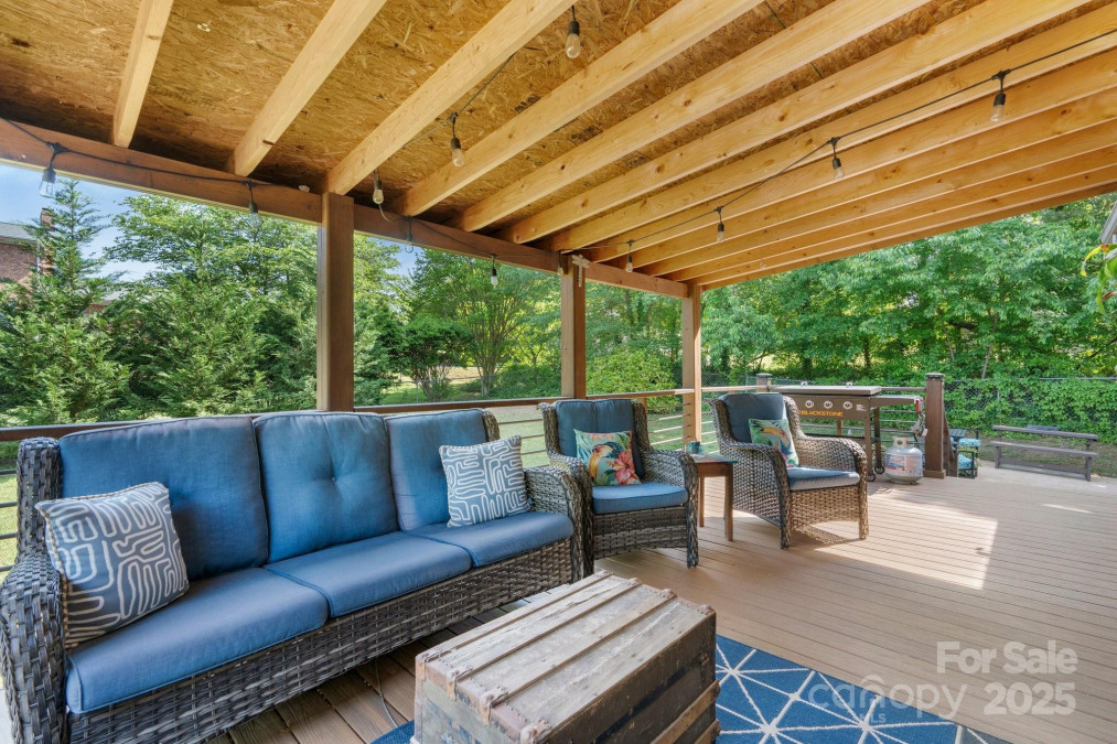 1110 16th Avenue Pl Hickory, NC 28601