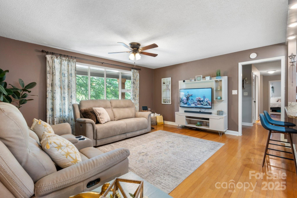 1110 16th Avenue Pl Hickory, NC 28601