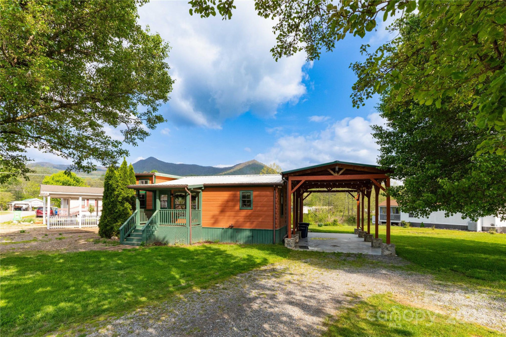 214 Pike Point Waynesville, NC 28785