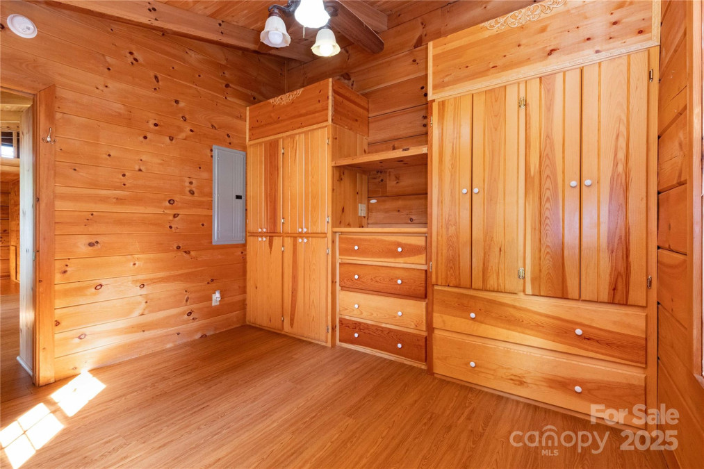 214 Pike Point Waynesville, NC 28785