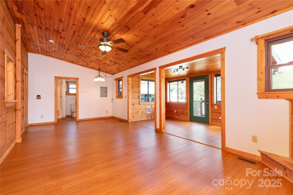 214 Pike Point Waynesville, NC 28785
