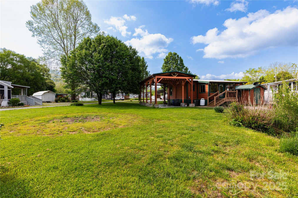 214 Pike Point Waynesville, NC 28785