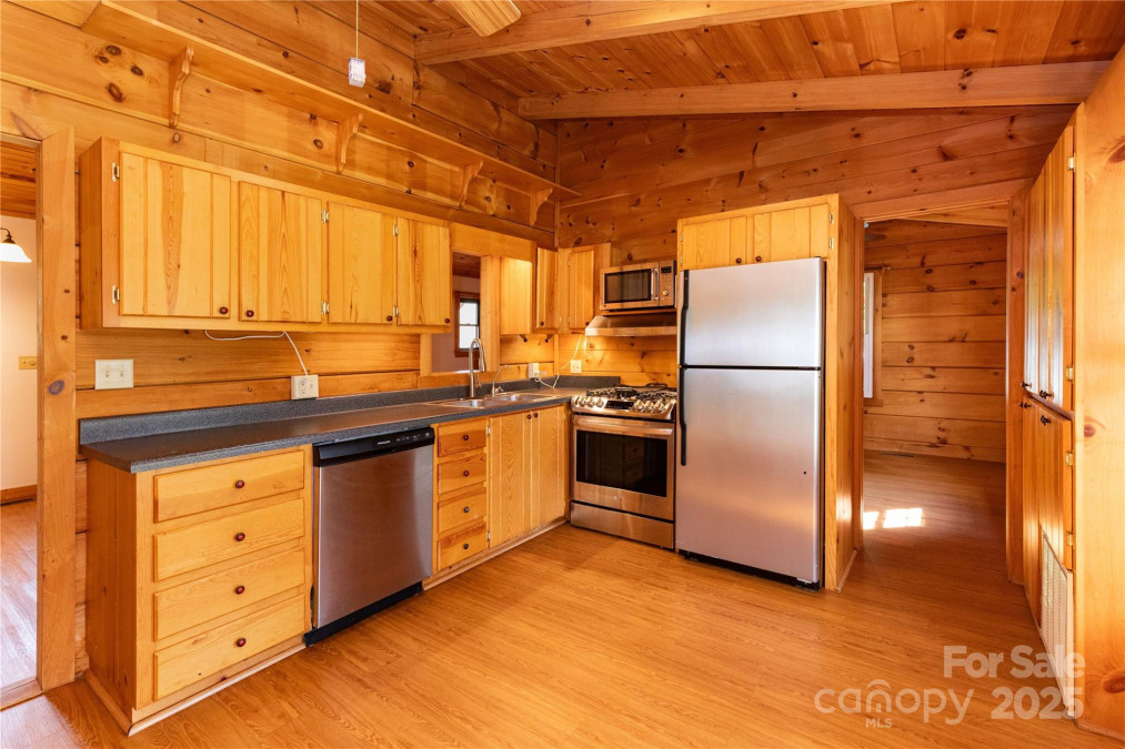 214 Pike Point Waynesville, NC 28785