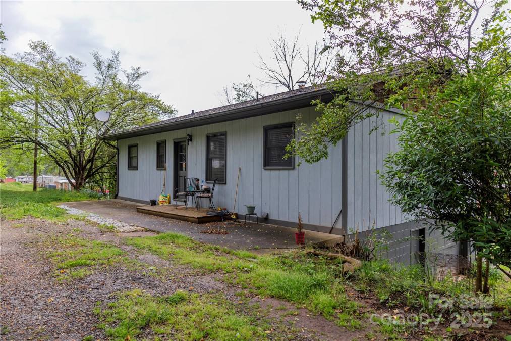 57 Gribble Rd Franklin, NC 28734