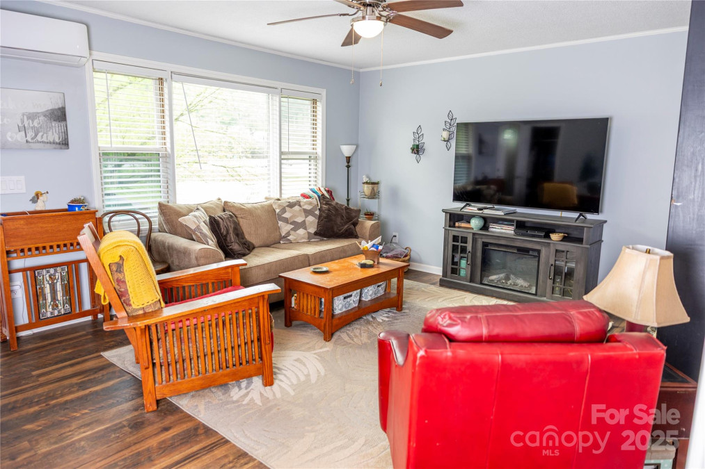 57 Gribble Rd Franklin, NC 28734