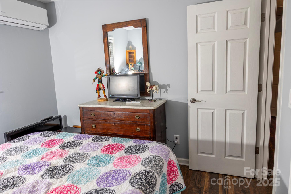 57 Gribble Rd Franklin, NC 28734