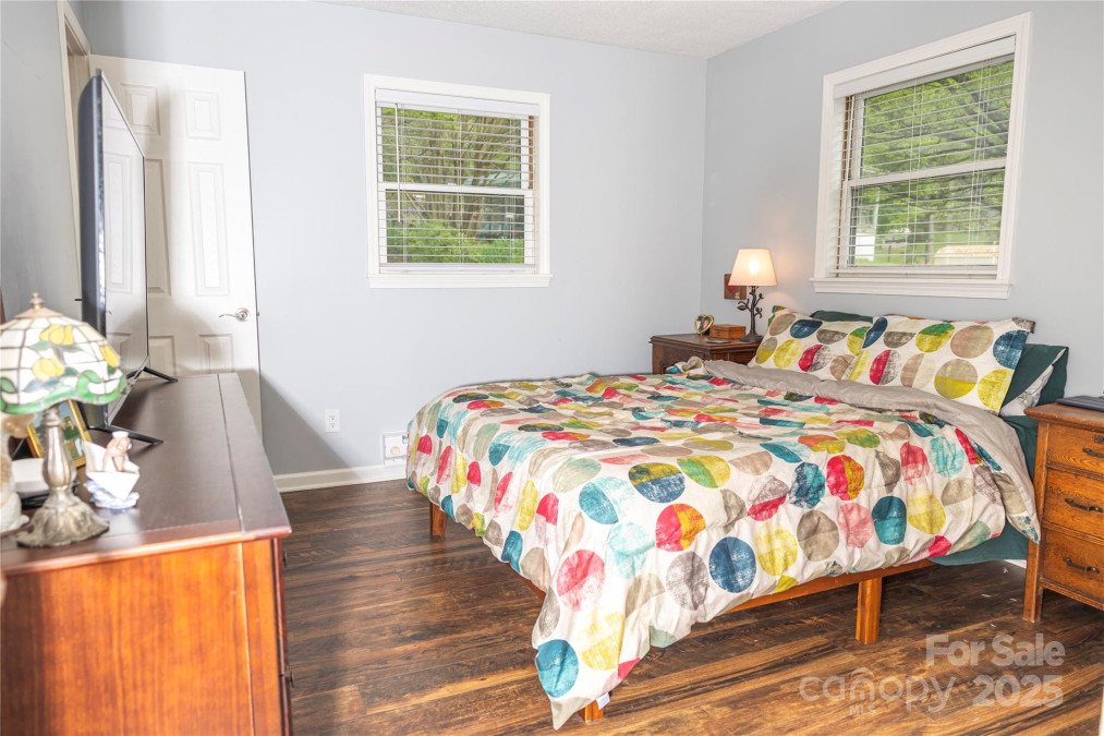 57 Gribble Rd Franklin, NC 28734