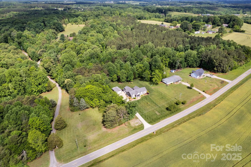 2853 Mathis Church Rd Catawba, NC 28609