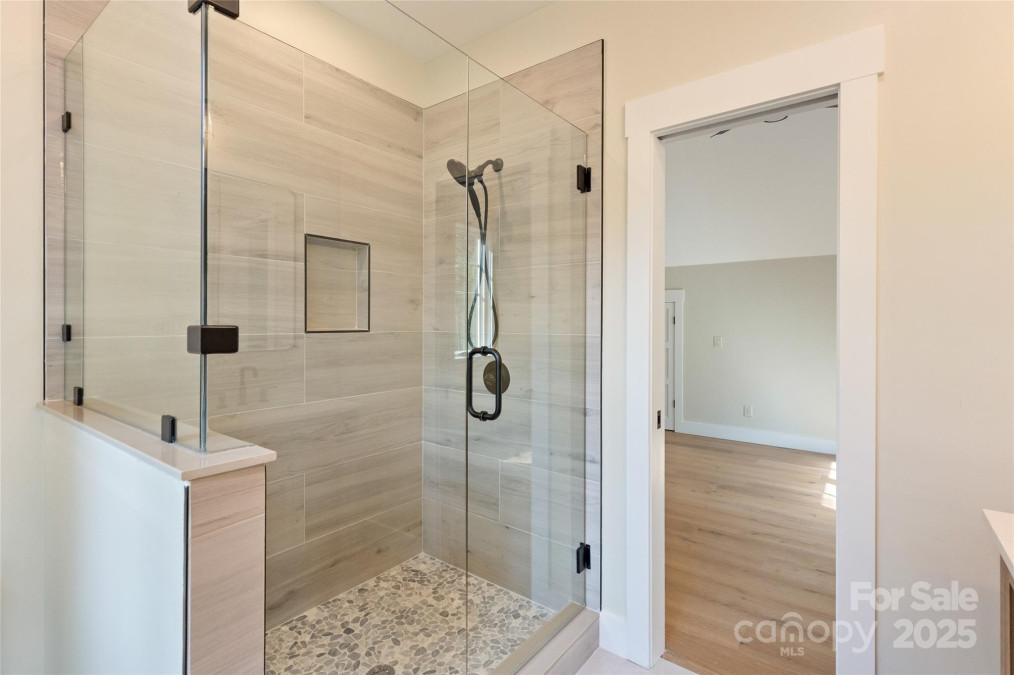 205 Upper Whitewater Rd Sapphire, NC 28774
