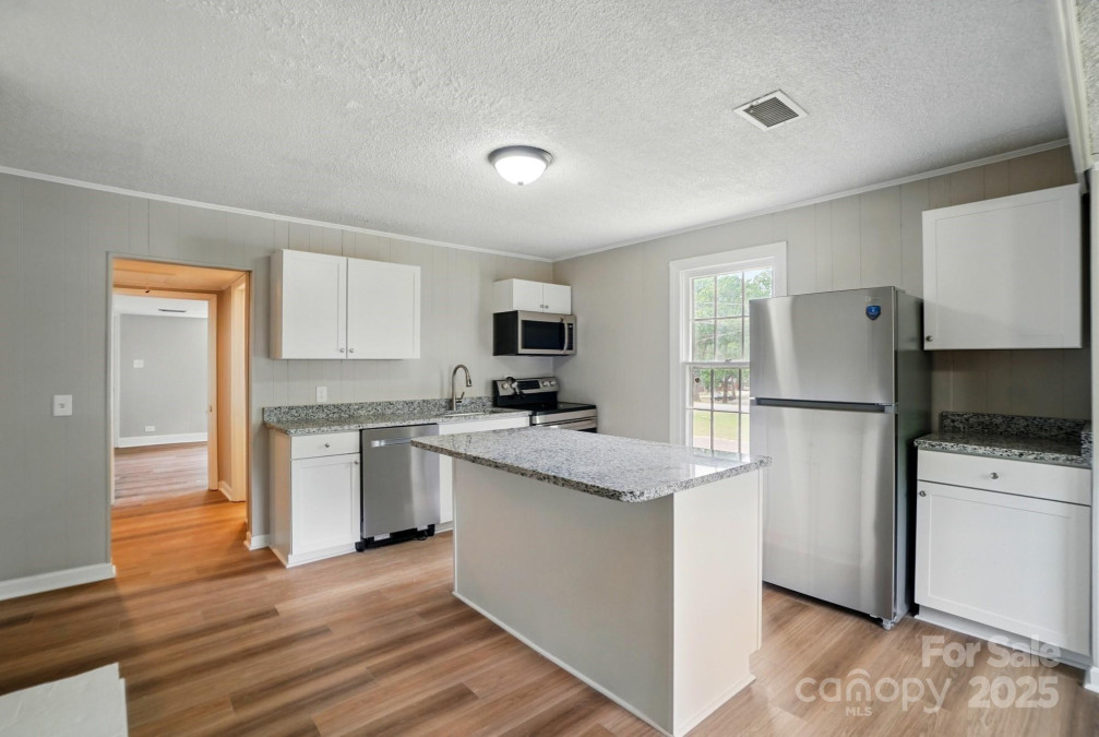 842 Murphy St Kannapolis, NC 28081