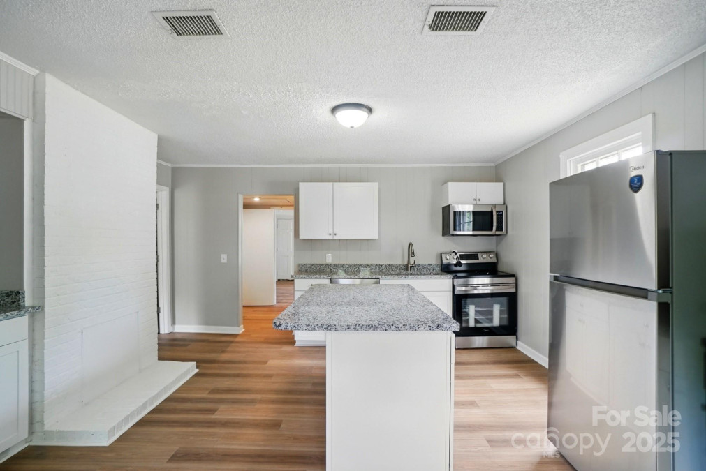 842 Murphy St Kannapolis, NC 28081