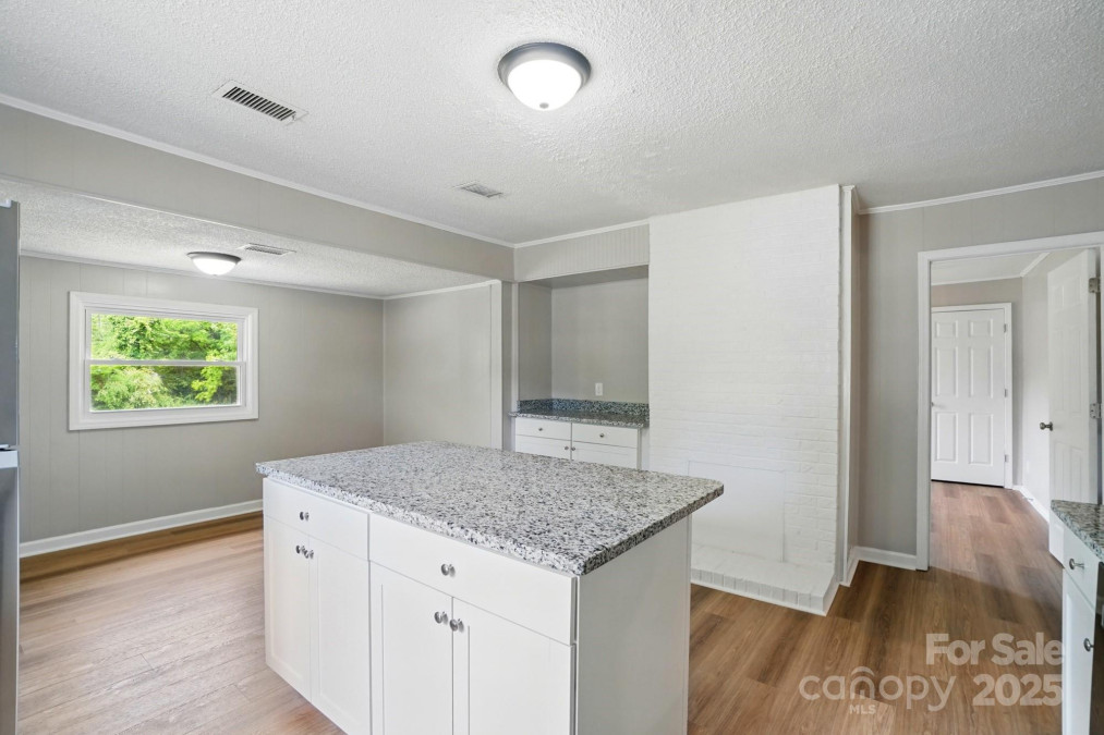 842 Murphy St Kannapolis, NC 28081