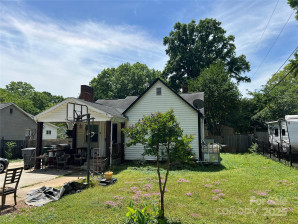 1212 Meadow Ln Charlotte, NC 28205