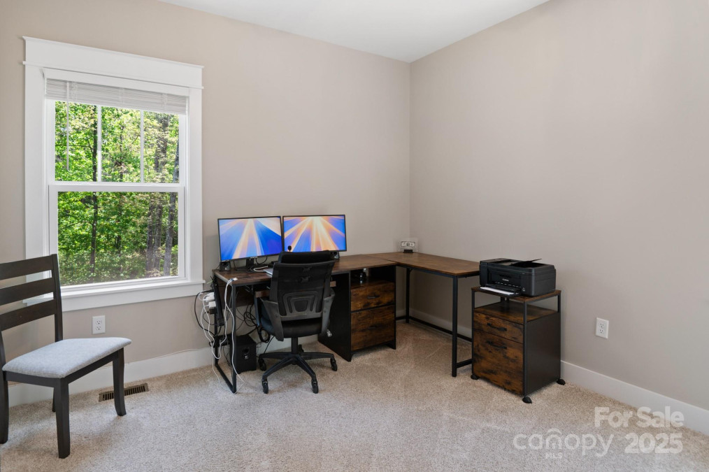 7 Grizzly Dr Leicester, NC 28748