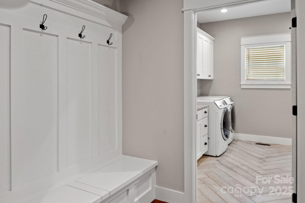 7 Grizzly Dr Leicester, NC 28748
