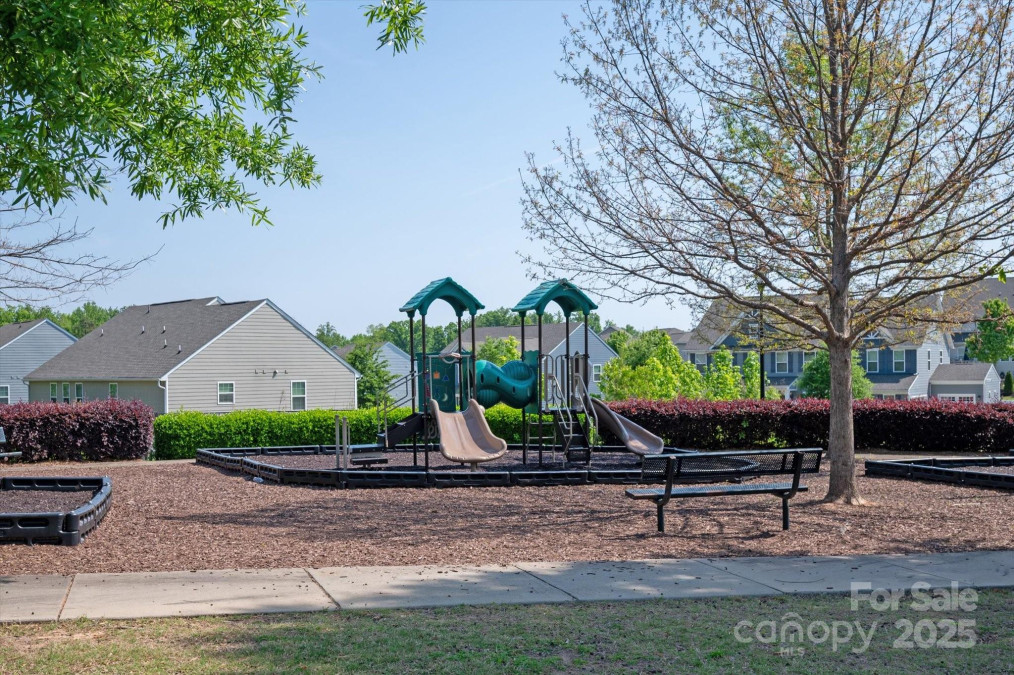 1260 Thomas Knapp Pw Fort Mill, SC 29715
