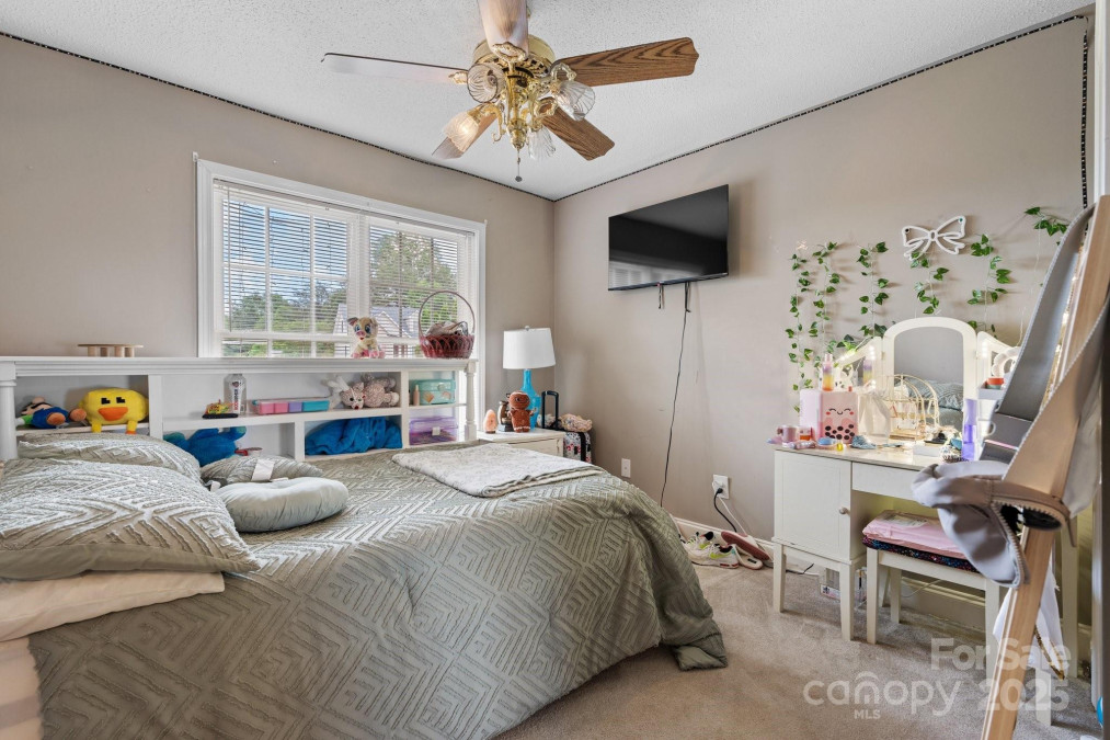 103 Pine Meadows Cir Hickory, NC 28601
