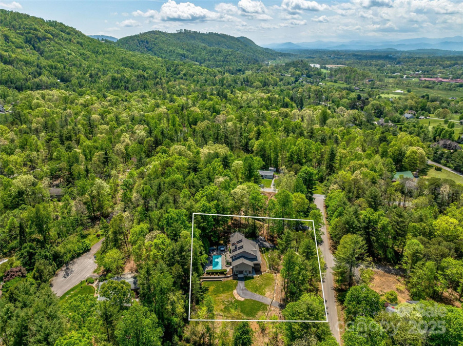 4 Waldrup Trace Rd Fletcher, NC 28732